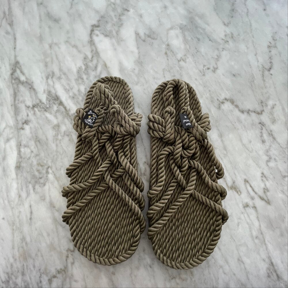 JC Khaki w. black sole